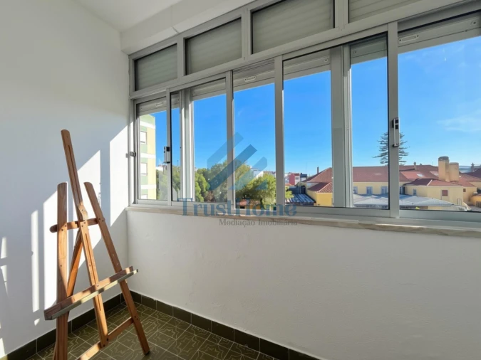 Apartamento T3 para Venda em Agualva e Mira-Sintra Foto 9