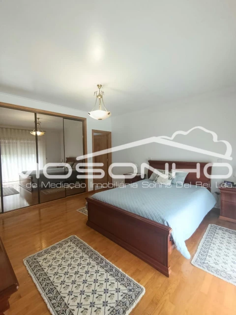 Moradia T4 para Venda em Marinha Grande