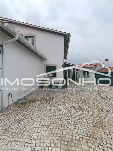 Moradia T4 para Venda em Marinha Grande