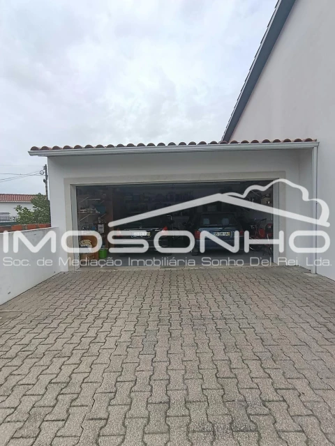 Moradia T4 para Venda em Marinha Grande