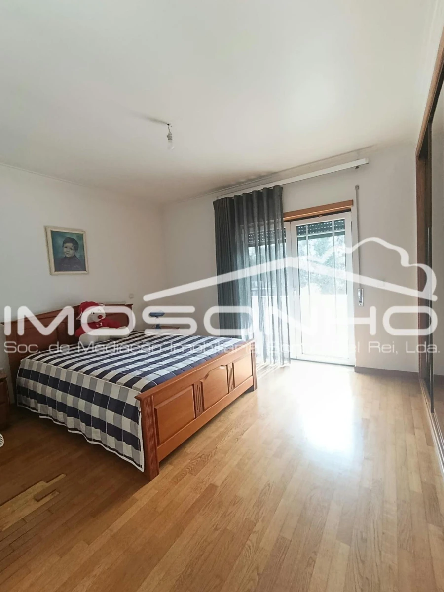 Moradia T4 para Venda em Marinha Grande Foto 23