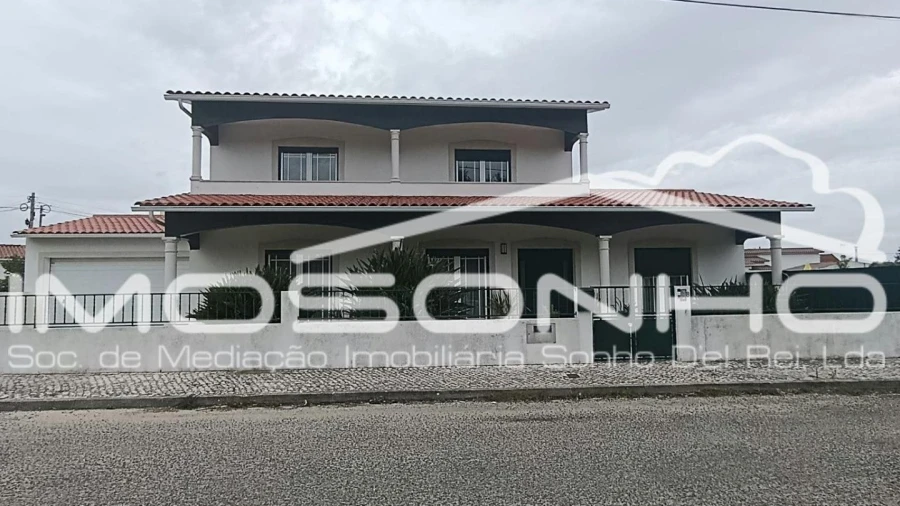 Moradia T4 para Venda em Marinha Grande