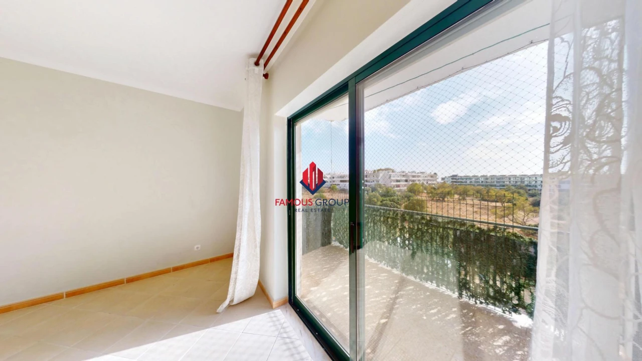 Apartamento T1 para Venda em Alvor Foto 12
