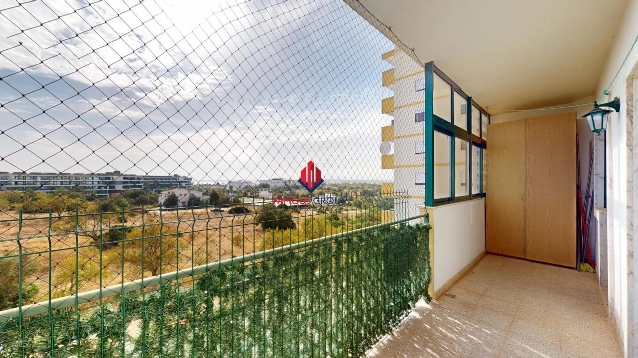 Apartamento T1 para Venda em Alvor Foto 6