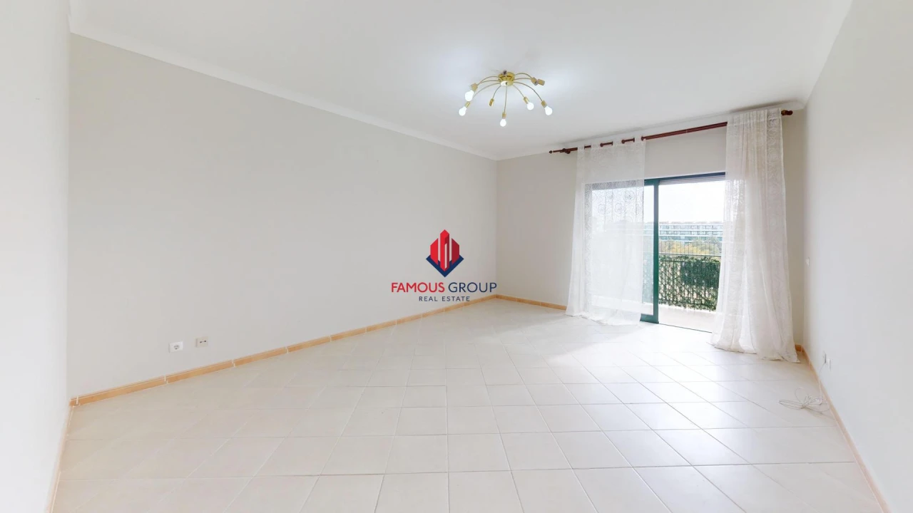 Apartamento T1 para Venda em Alvor Foto 9