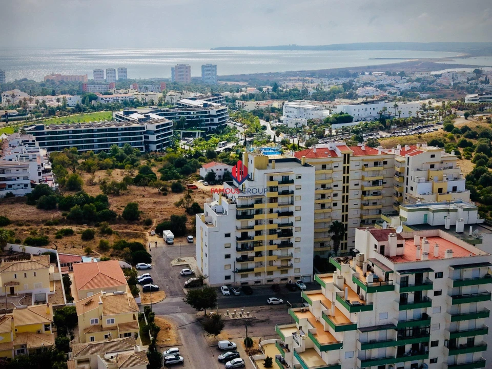 Apartamento T1 para Venda em Alvor Foto 2
