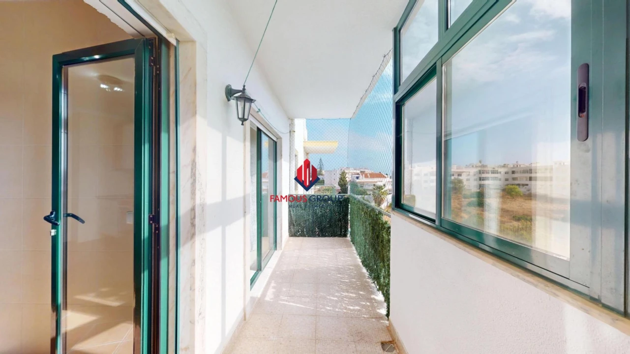 Apartamento T1 para Venda em Alvor Foto 8