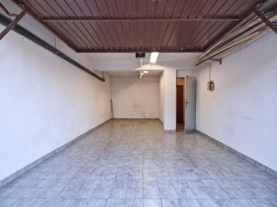 Apartamento T2 para Venda em Rio de Mouro Foto 26