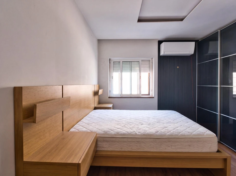 Apartamento T2 para Venda em Rio de Mouro Foto 6