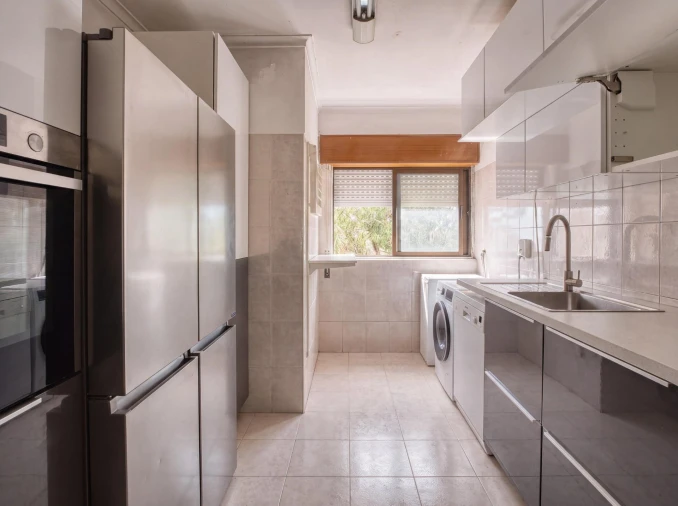 Apartamento T2 para Venda em Rio de Mouro Foto 12