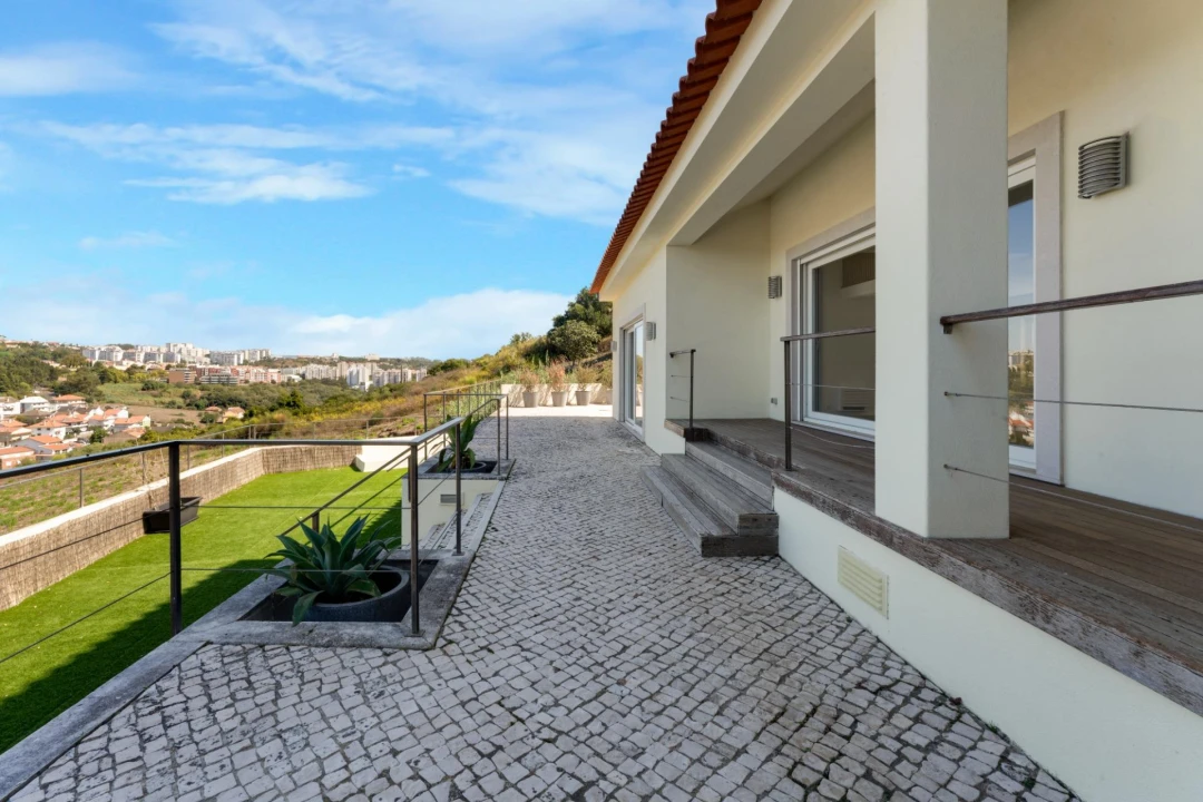 Moradia T4 para Venda em Carnaxide e Queijas Foto 42