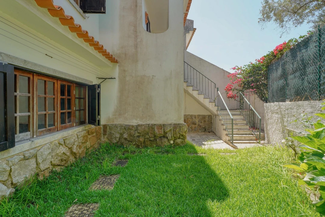 Moradia T4 para Venda em Agualva e Mira-Sintra Foto 40