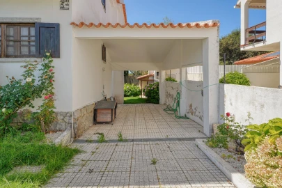 Moradia T4 para Venda em Agualva e Mira-Sintra
