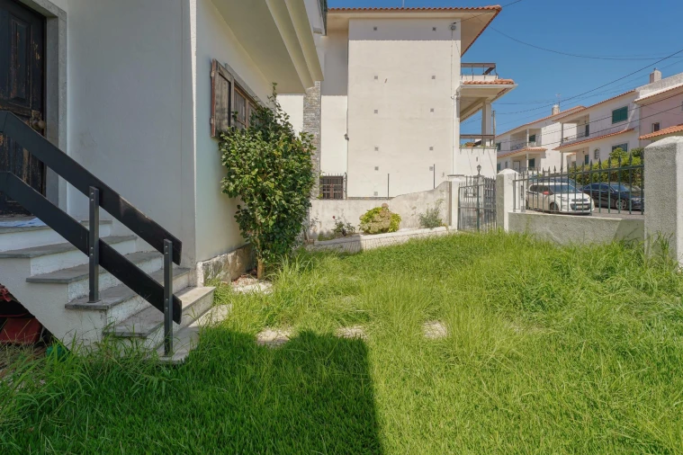 Moradia T4 para Venda em Agualva e Mira-Sintra Foto 36