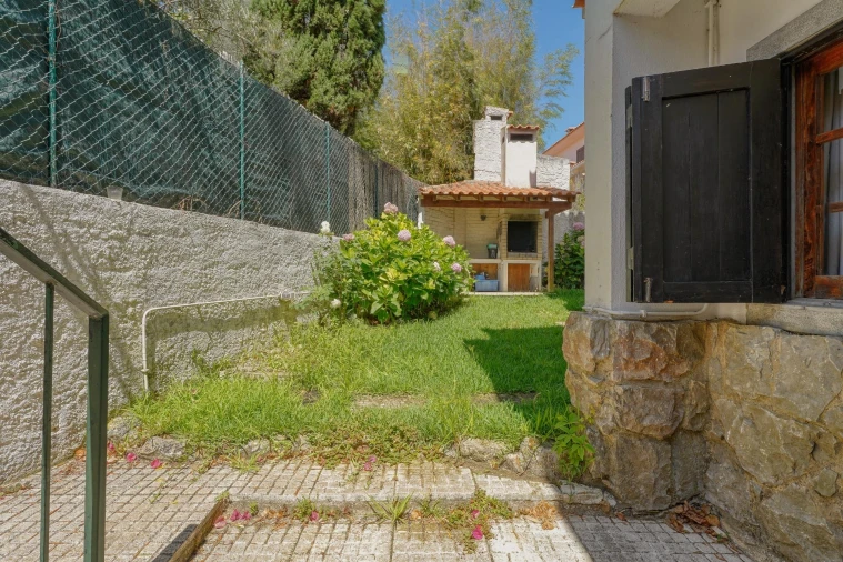 Moradia T4 para Venda em Agualva e Mira-Sintra Foto 41