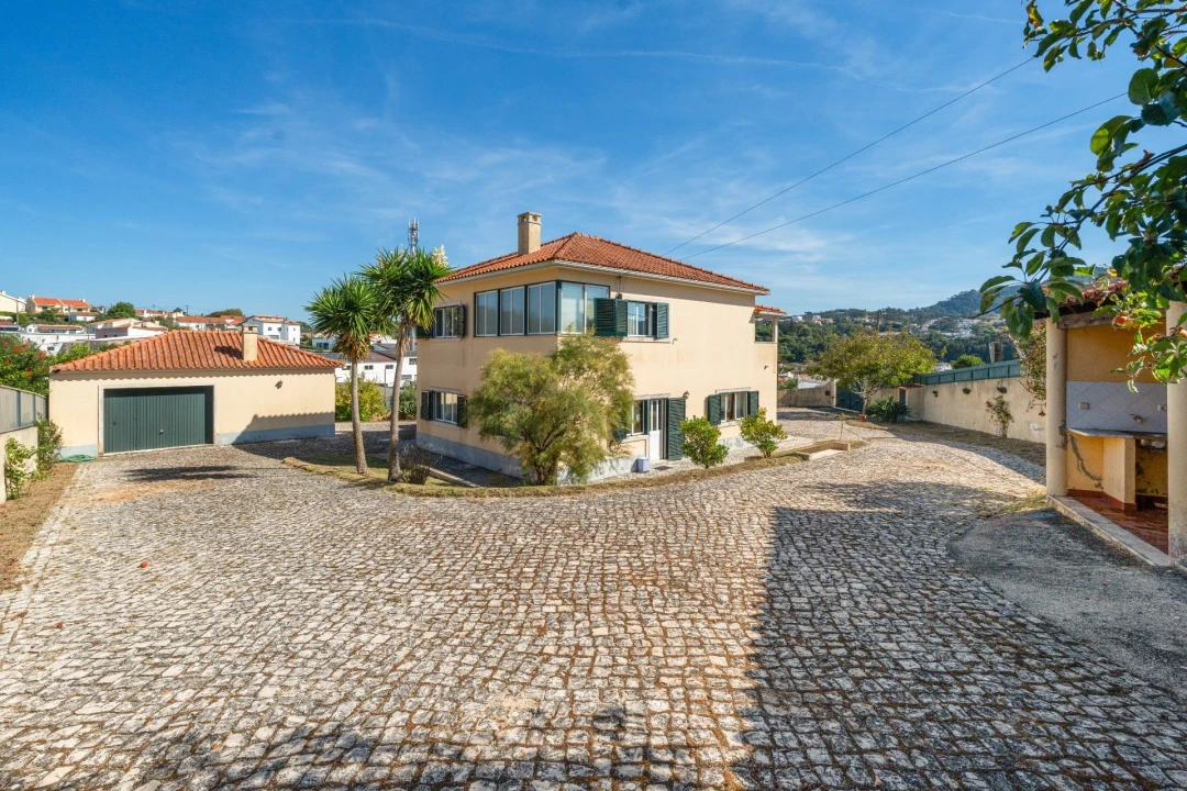 Moradia T4 para Venda em Agualva e Mira-Sintra Foto 28