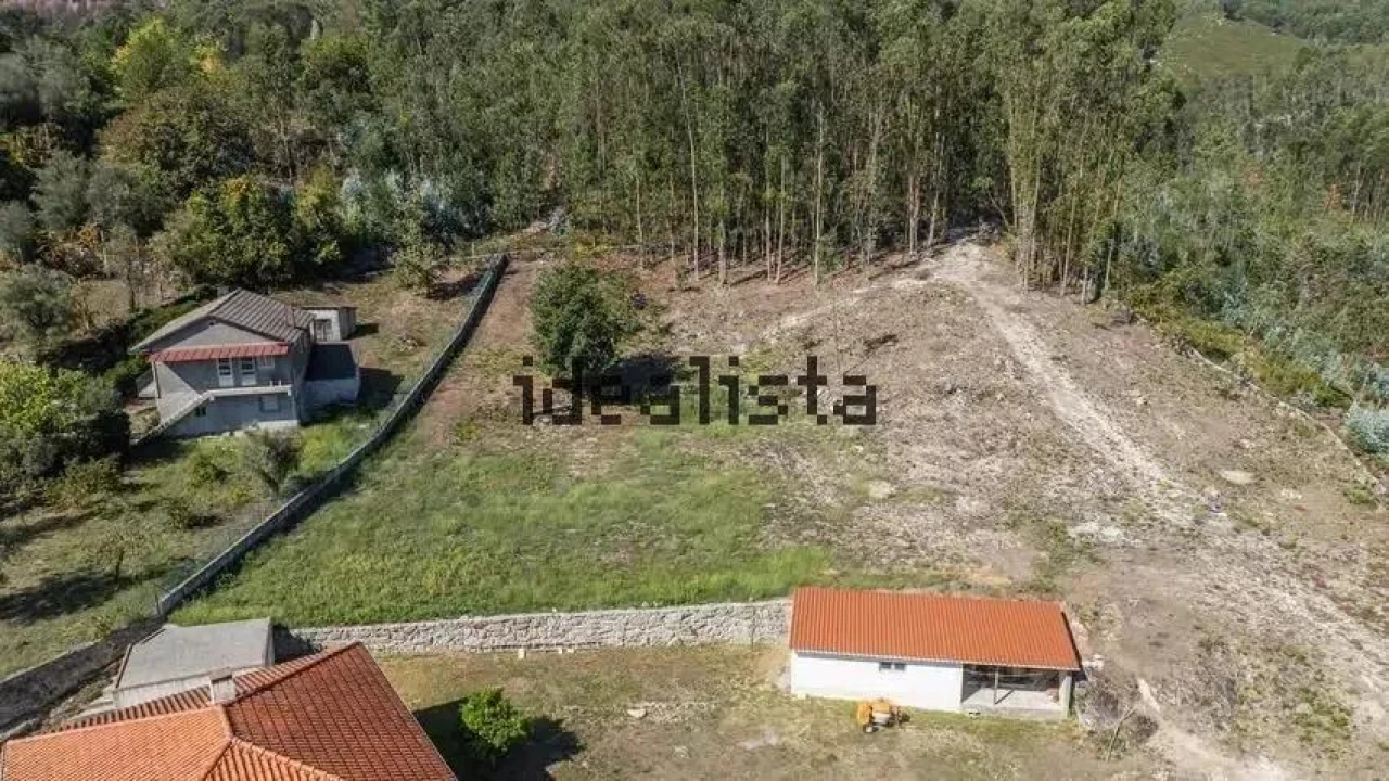 Moradia T3 para Venda em Calvos e Frades Foto 12