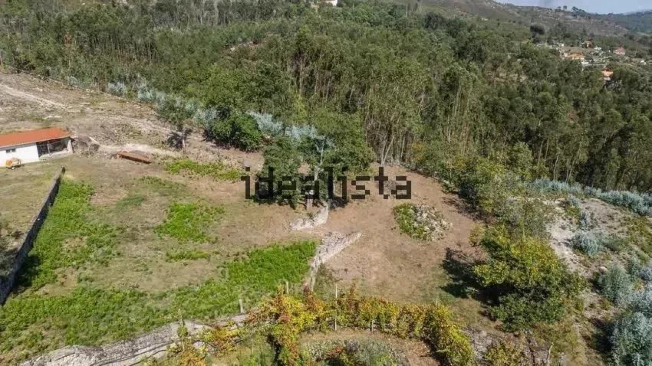 Moradia T3 para Venda em Calvos e Frades Foto 13