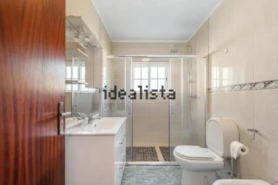 Moradia T3 para Venda em Calvos e Frades