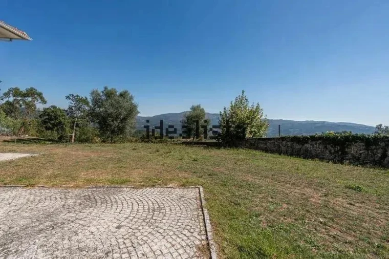Moradia T3 para Venda em Calvos e Frades Foto 35