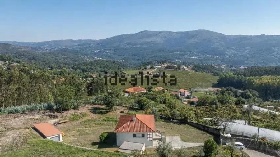 Moradia T3 para Venda em Calvos e Frades Foto 9