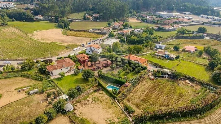 Moradia T4 para Venda em Sequeade e Bastuço (São João e Santo Estêvão) Foto 35