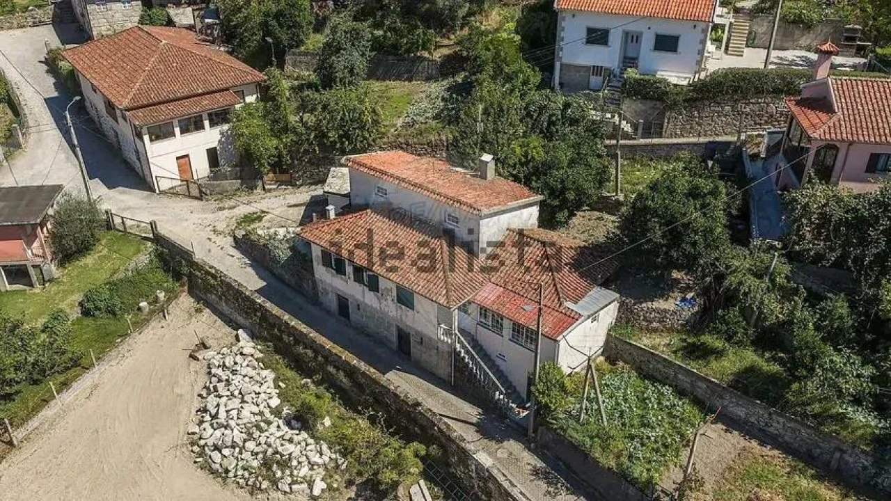 Moradia T3 para Venda em Sobradelo da Goma Foto 22