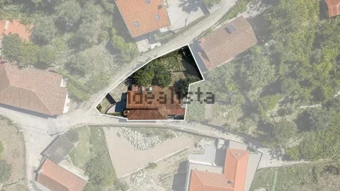Moradia T3 para Venda em Sobradelo da Goma