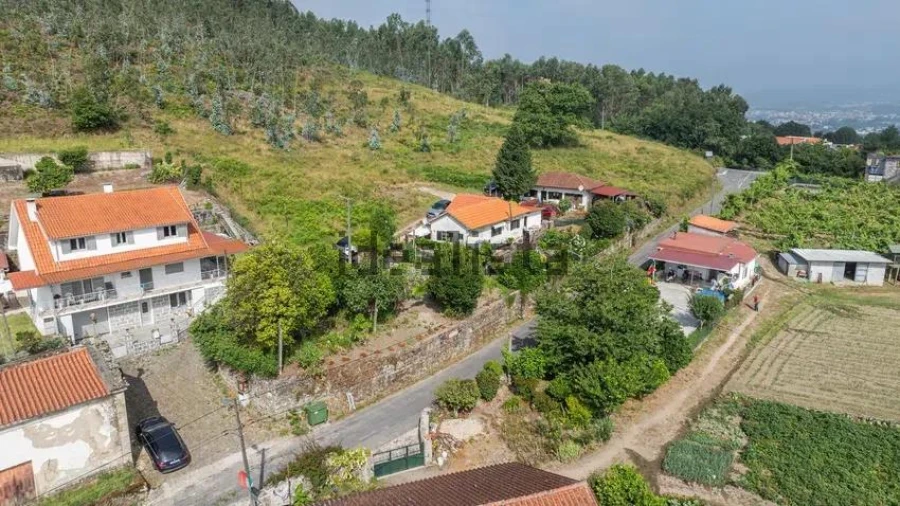 Moradia T2 para Venda em Ferreiros Foto 24