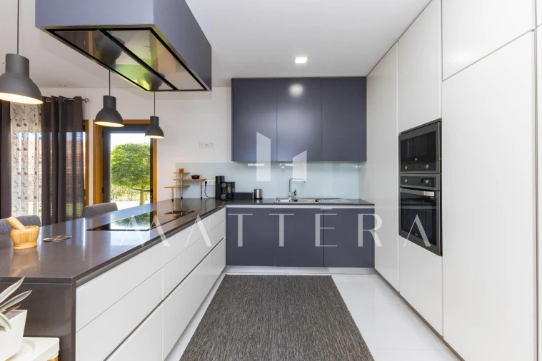 Moradia T3 para Venda em Grijó e Sermonde Foto 10