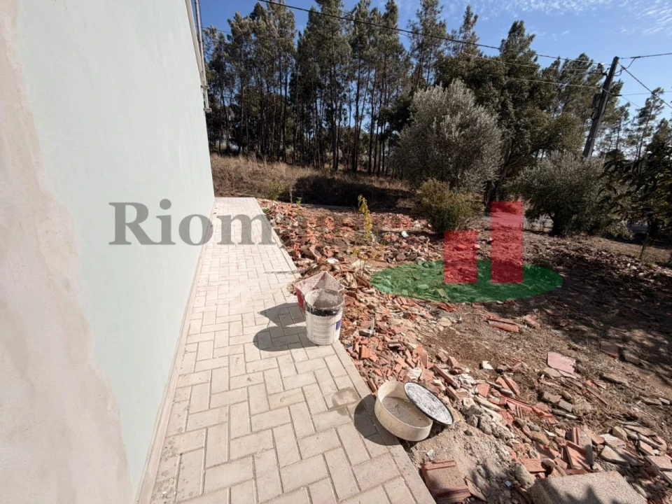 Moradia T2 para Venda em São João da Ribeira e Ribeira de São João Foto 16