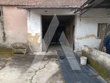 Moradia T4 para Venda em Requeixo, Nossa Senhora de Fátima e Nariz