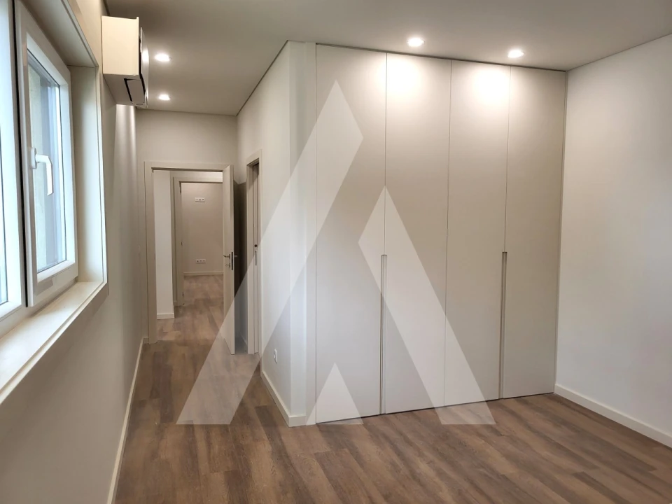 Apartamento T3 para Venda em Viseu Foto 5