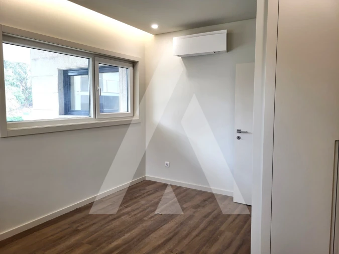 Apartamento T3 para Venda em Viseu Foto 6