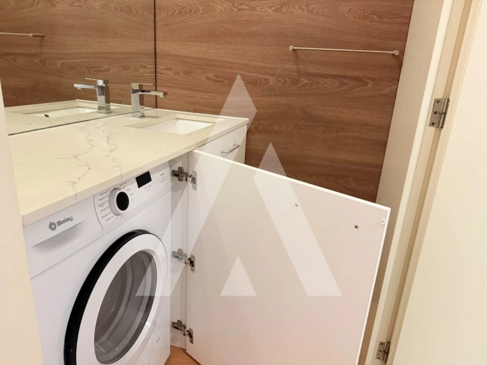 Apartamento T3 para Arrendamento em Santa Maria Maior e Monserrate e Meadela Foto 6