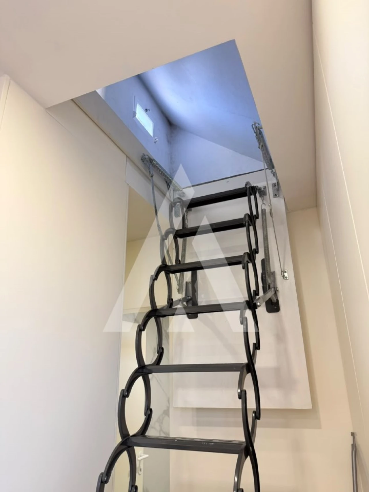 Apartamento T3 para Arrendamento em Santa Maria Maior e Monserrate e Meadela Foto 35
