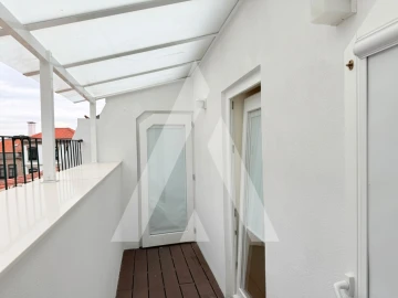 Apartamento T3 para Arrendamento em Santa Maria Maior e Monserrate e Meadela