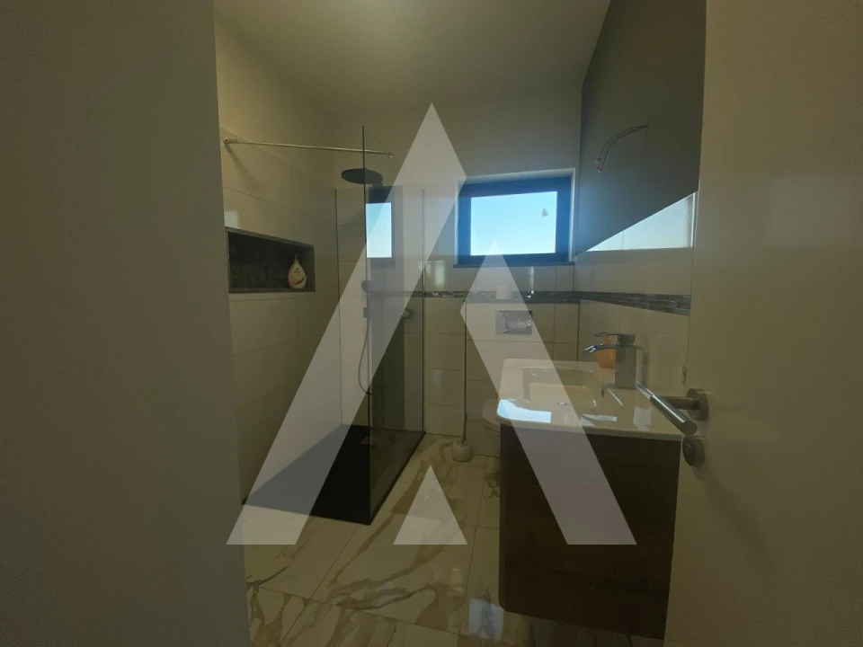 Moradia T4 para Arrendamento em Amoreira da Gândara, Paredes do Bairro e Ancas Foto 12