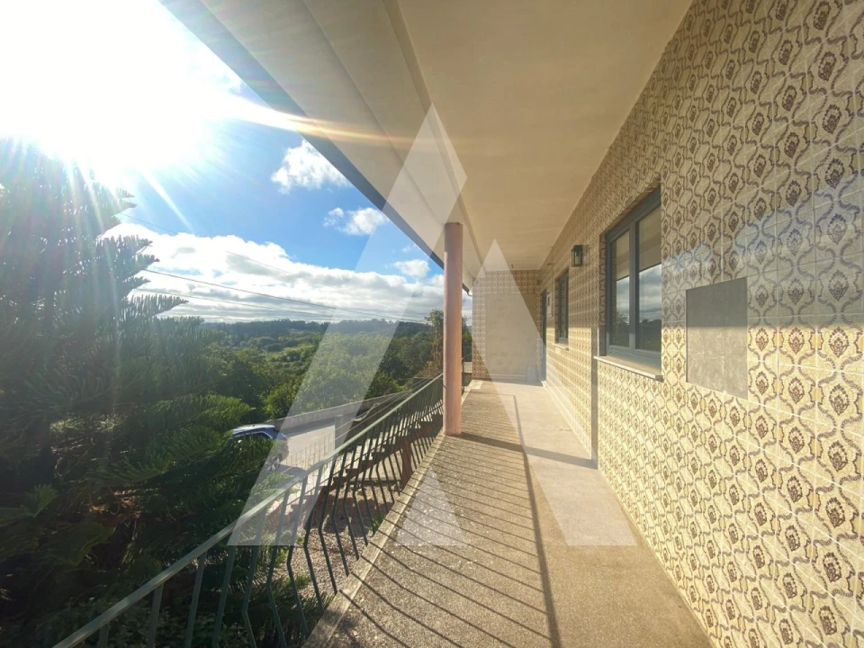 Moradia T4 para Arrendamento em Amoreira da Gândara, Paredes do Bairro e Ancas Foto 1