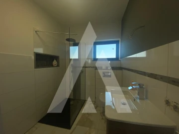 Moradia T4 para Arrendamento em Amoreira da Gândara, Paredes do Bairro e Ancas