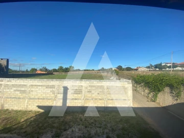 Moradia T4 para Arrendamento em Amoreira da Gândara, Paredes do Bairro e Ancas