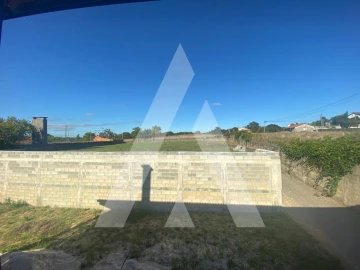 Moradia T4 para Arrendamento em Amoreira da Gândara, Paredes do Bairro e Ancas