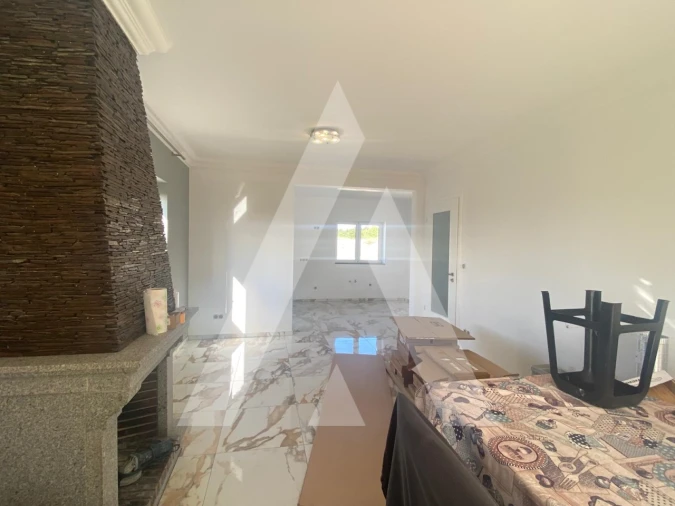 Moradia T4 para Arrendamento em Amoreira da Gândara, Paredes do Bairro e Ancas Foto 5