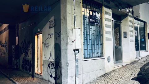 Armazém para Arrendamento em Santa Iria de Azoia, São João da Talha e Bobadela