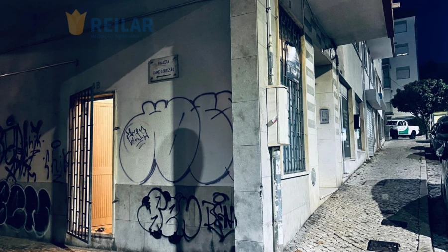 Armazém para Arrendamento em Santa Iria de Azoia, São João da Talha e Bobadela