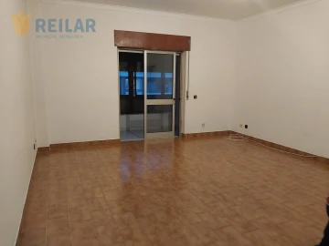 Apartamento T2 para Arrendamento em Santa Iria de Azoia, São João da Talha e Bobadela