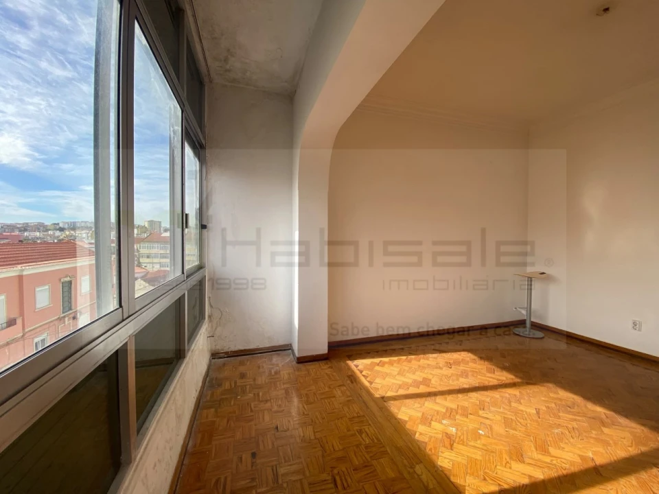 Apartamento T2 para Venda em Falagueira-Venda Nova Foto 4