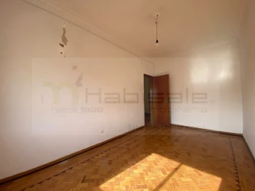 Apartamento T2 para Venda em Falagueira-Venda Nova