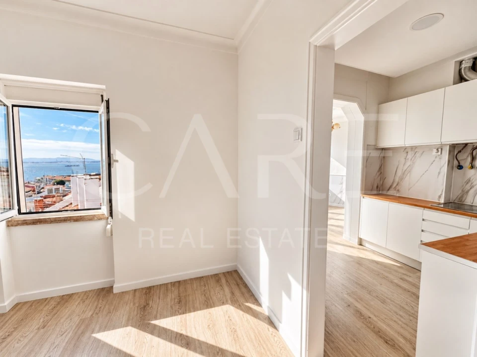 Apartamento T2 para Venda em São Vicente Foto 6