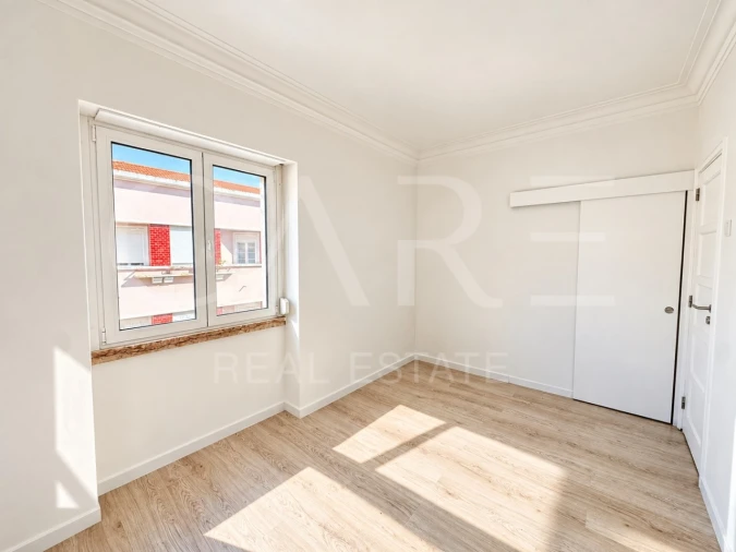 Apartamento T2 para Venda em São Vicente Foto 12